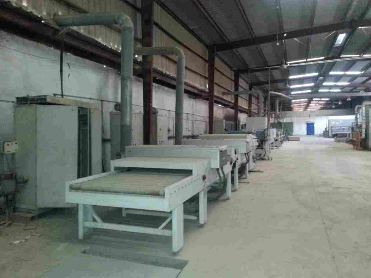 مجمع صناعات خشبية للبيع